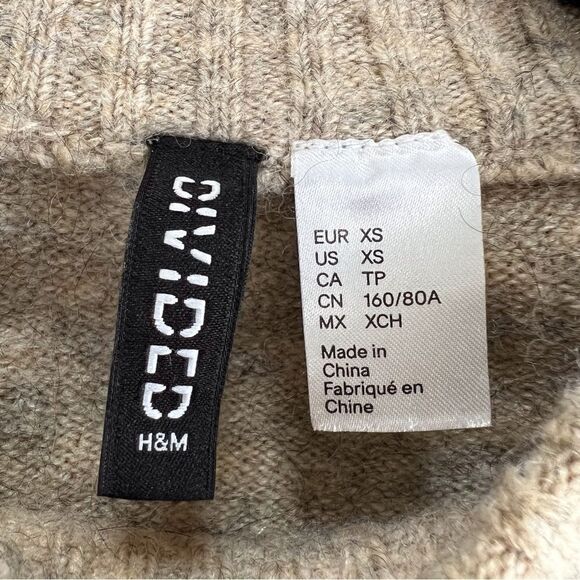 Neutral Tan Wool Alpaca Blend Split Seam Sweater XS - Picture 9 of 10
